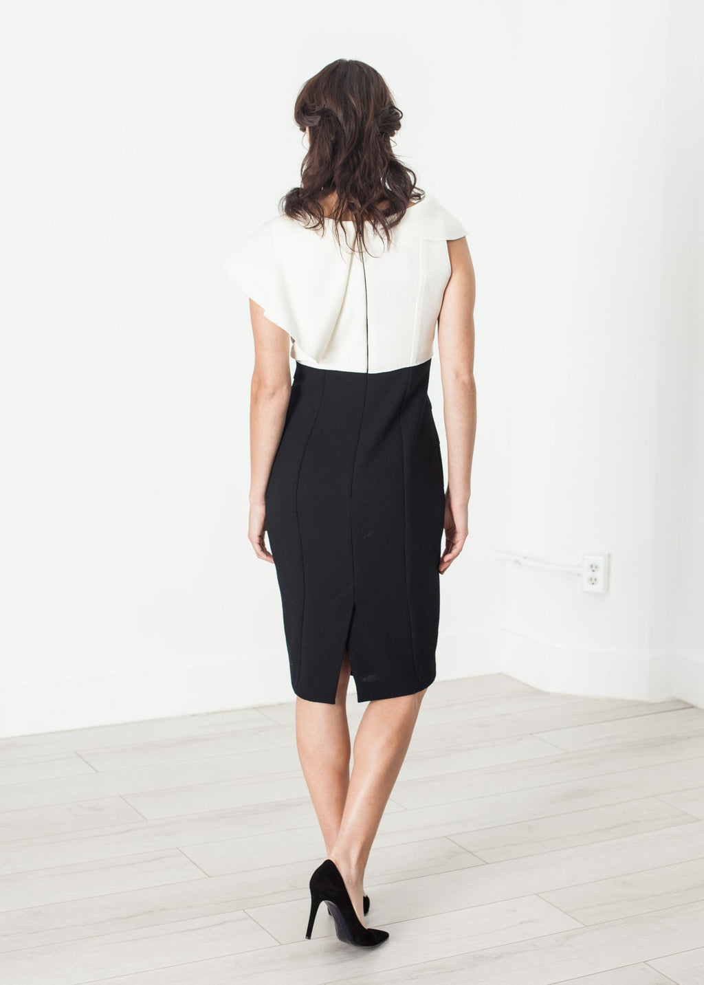 Asymmetric Dress in Cream & Black