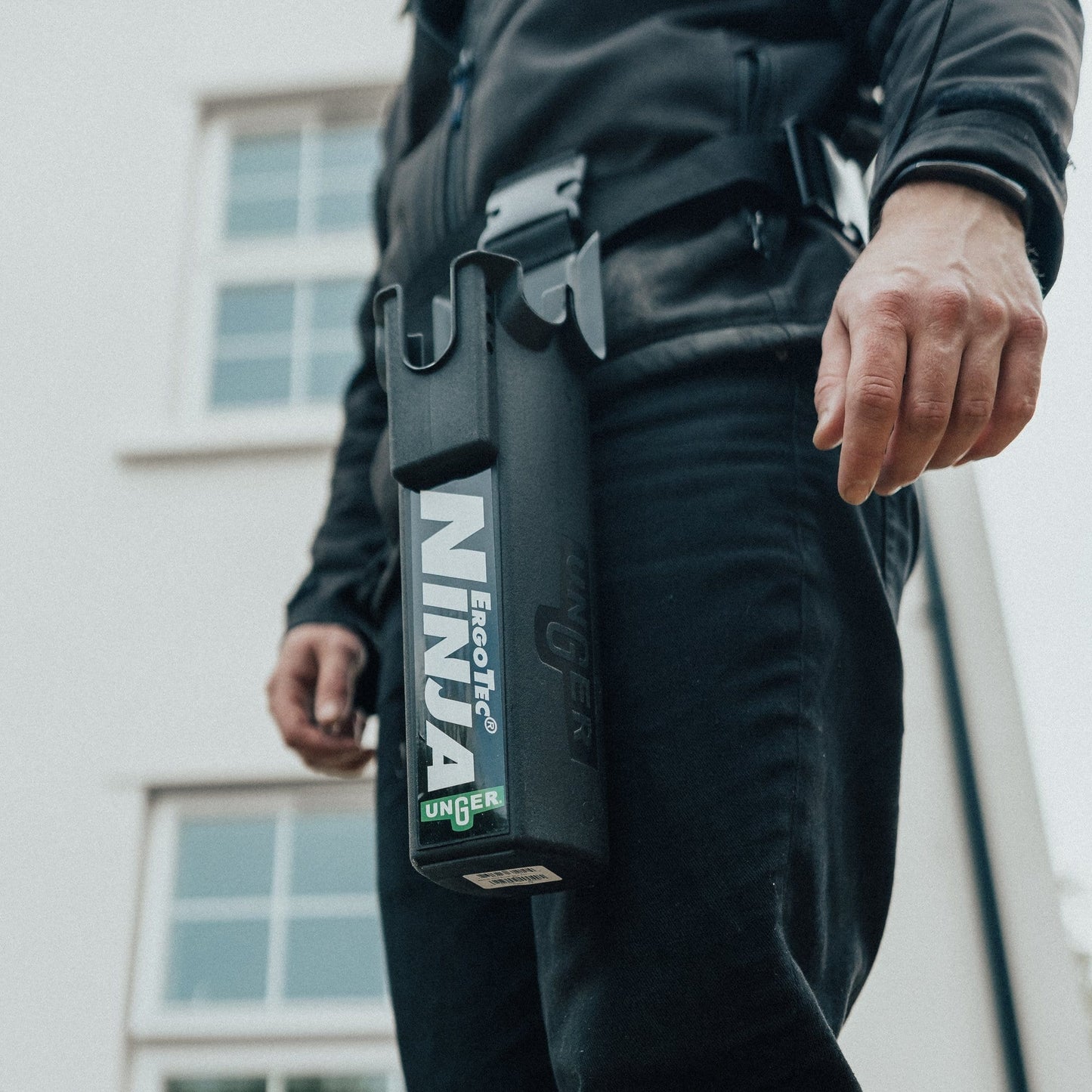 Unger ErgoTec® Ninja Bucket on a Belt